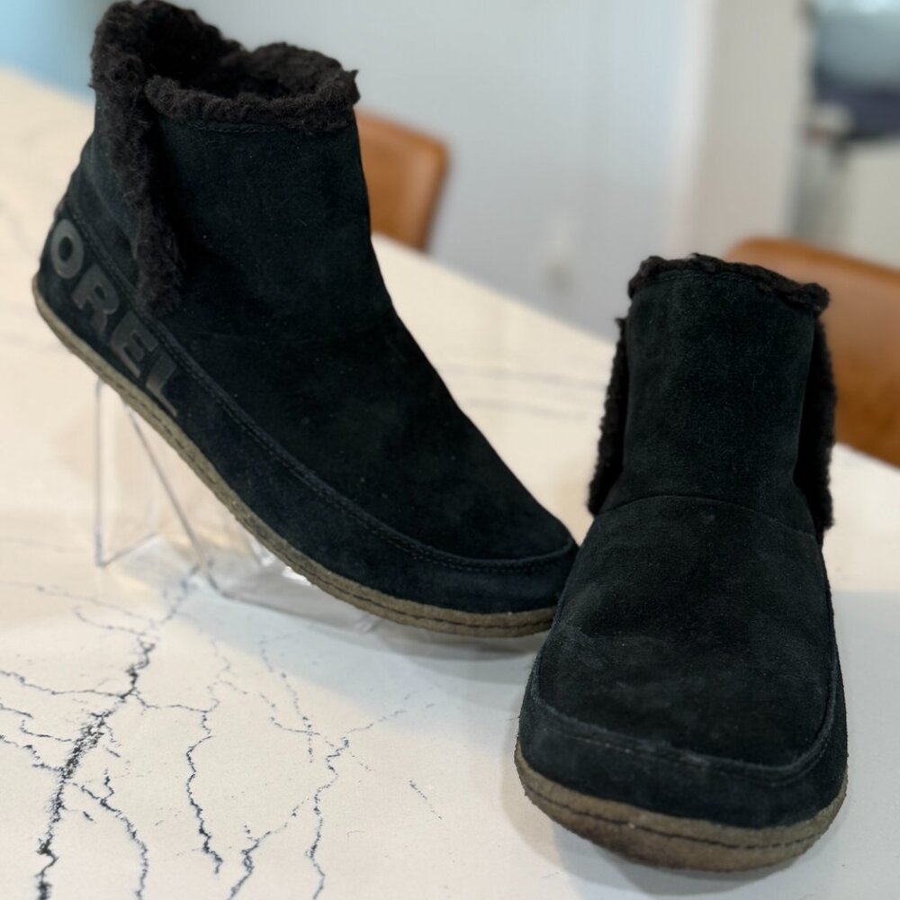 Sorel Nakiska Pull-On Black Ankle Bootie | Style NL3389-011 | Women's Size 9 - Picture 2 of 6